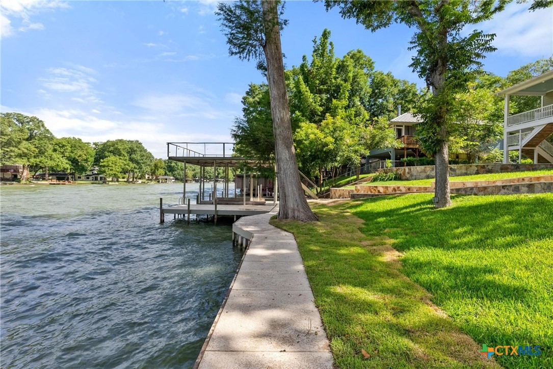 main property photo 40