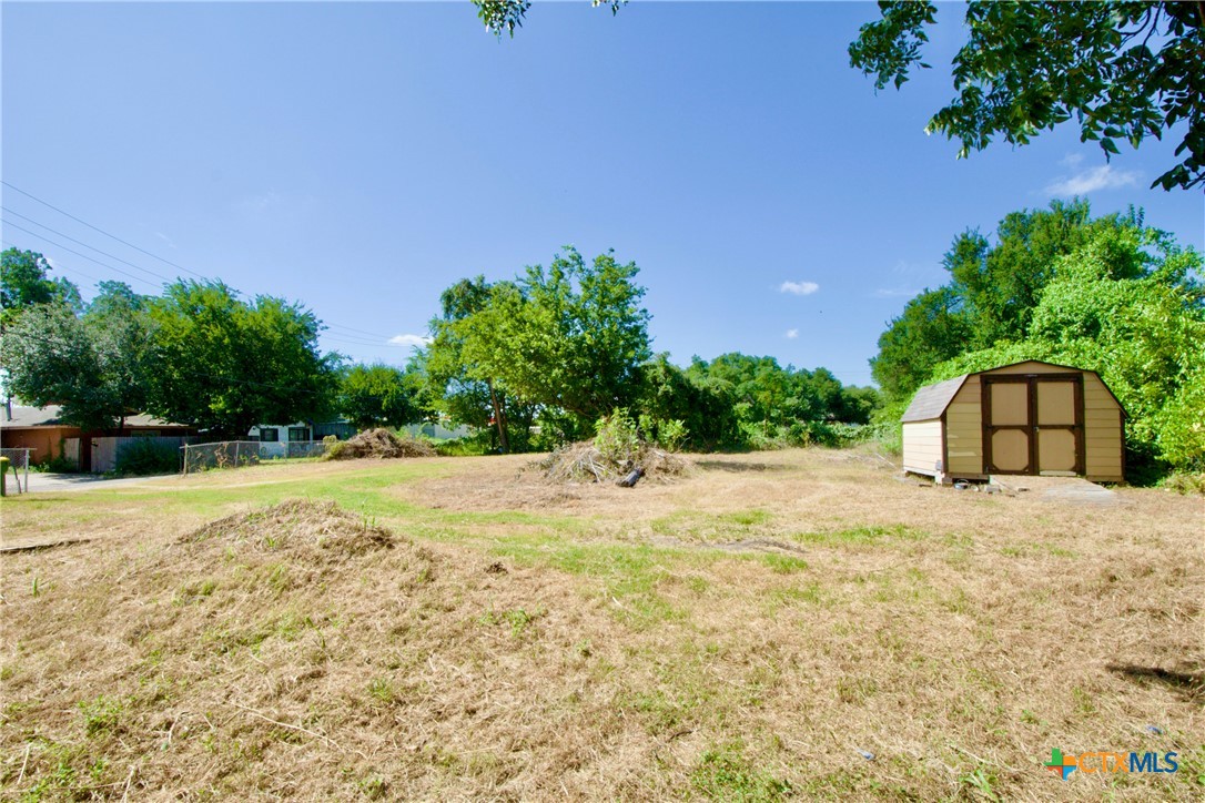 main property photo 13