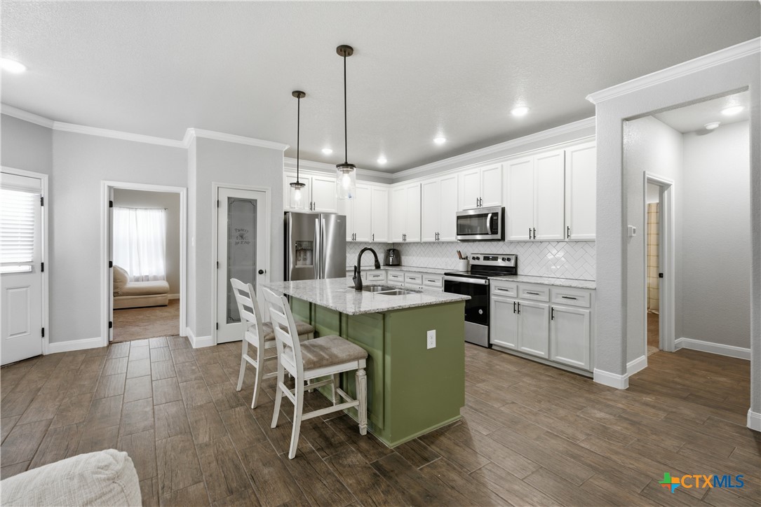 main property photo 14
