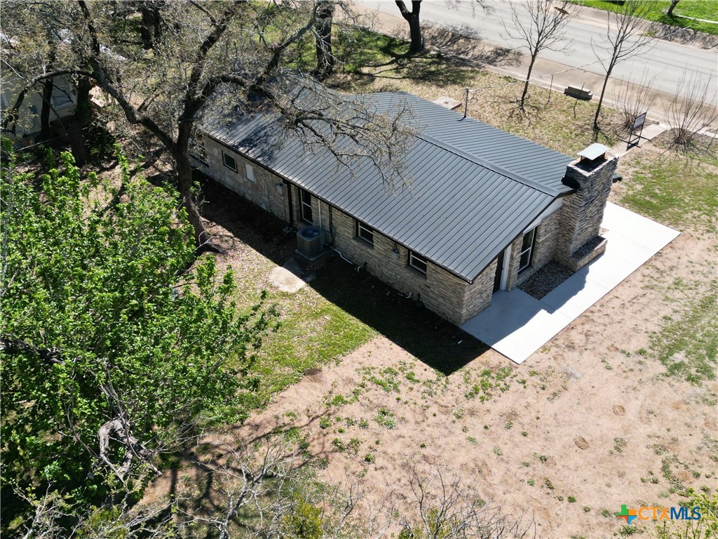 main property photo 29