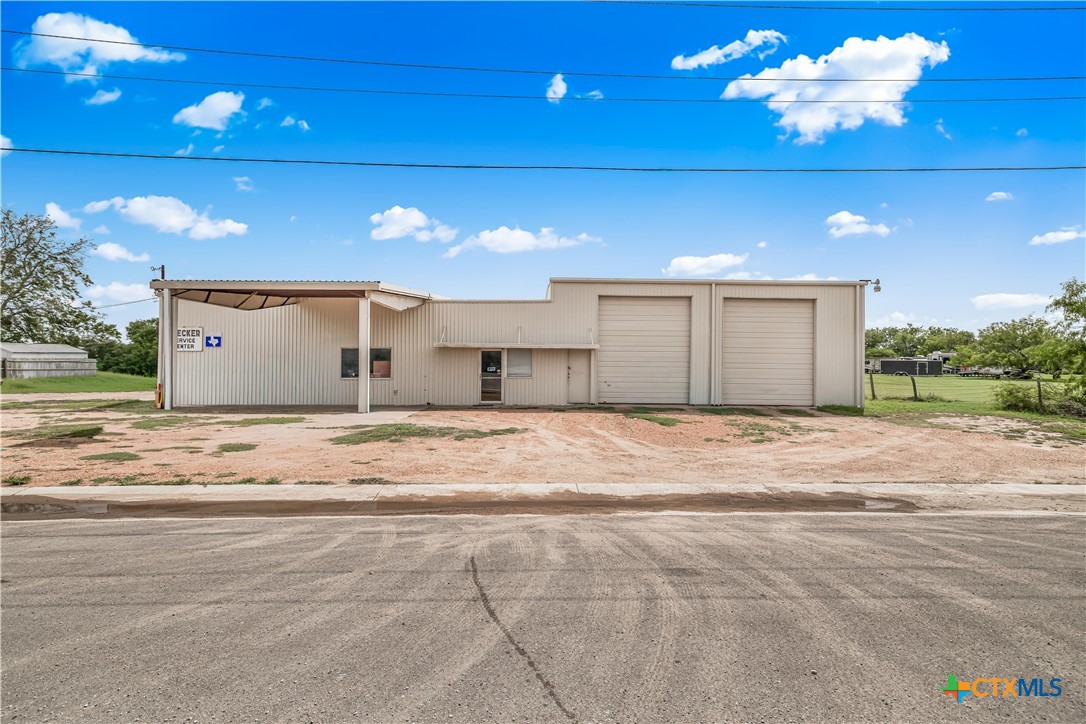 main property photo 5