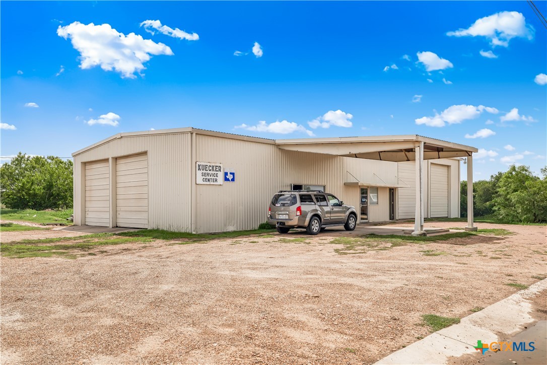 main property photo 6