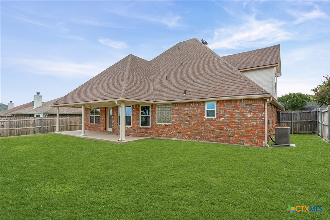 main property photo 40