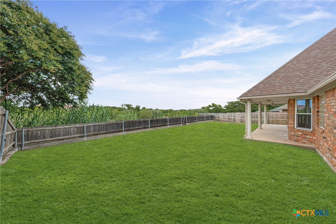 main property photo 41
