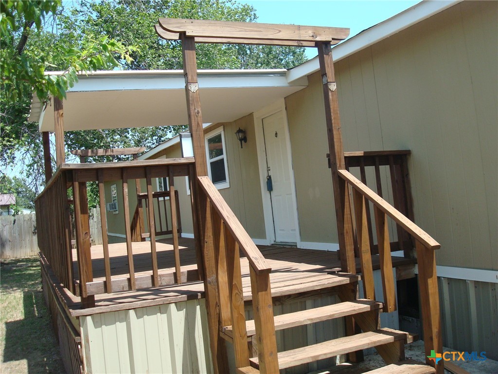 main property photo 11
