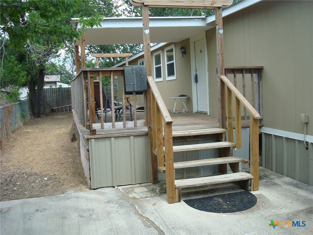 main property photo 8
