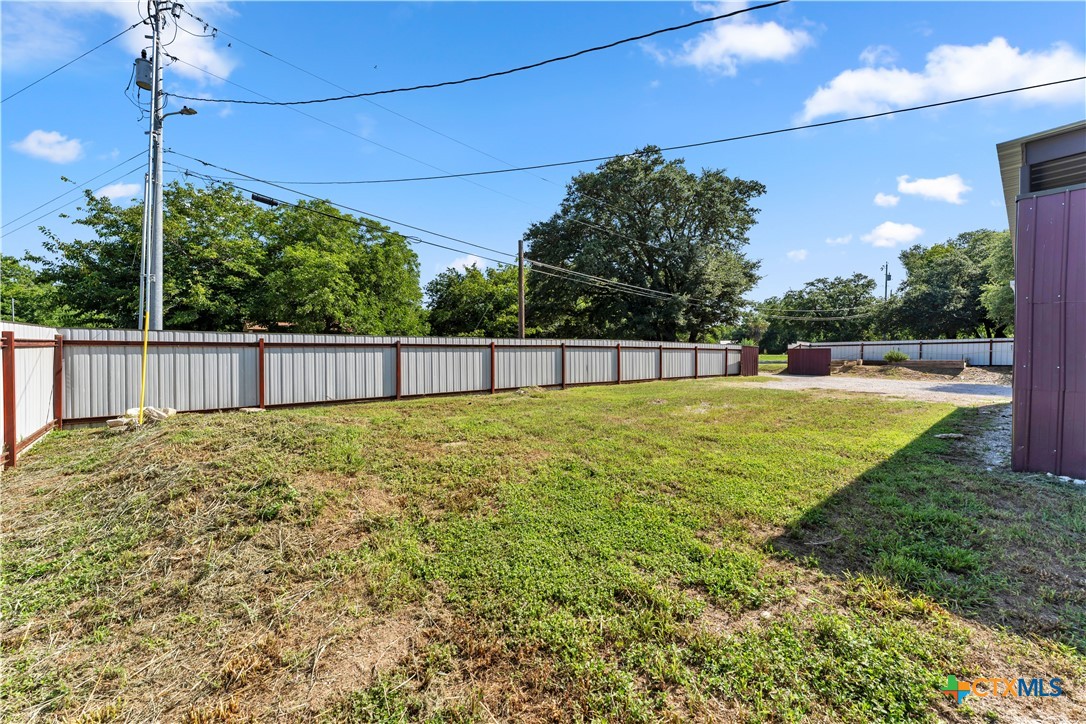 main property photo 36