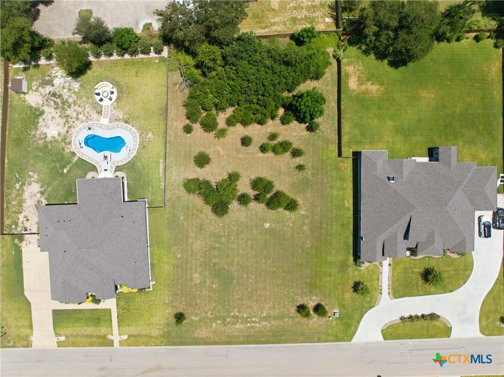 main property photo 9