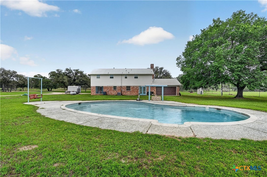 main property photo 3