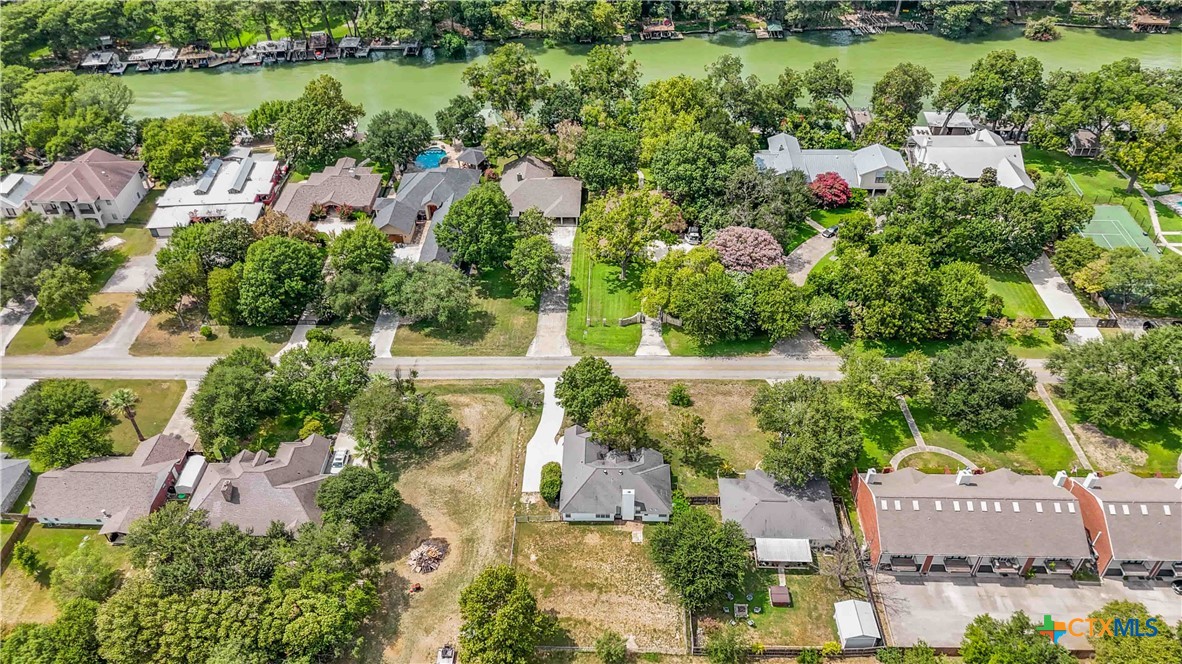 main property photo 35