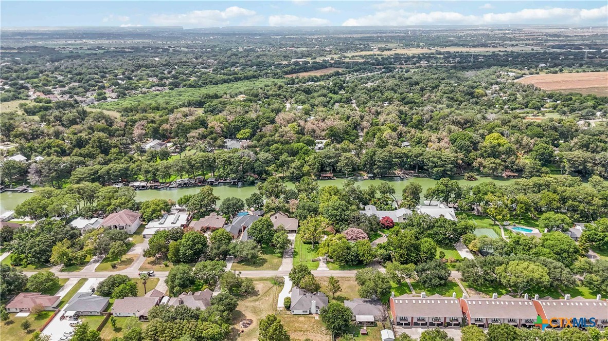 main property photo 36