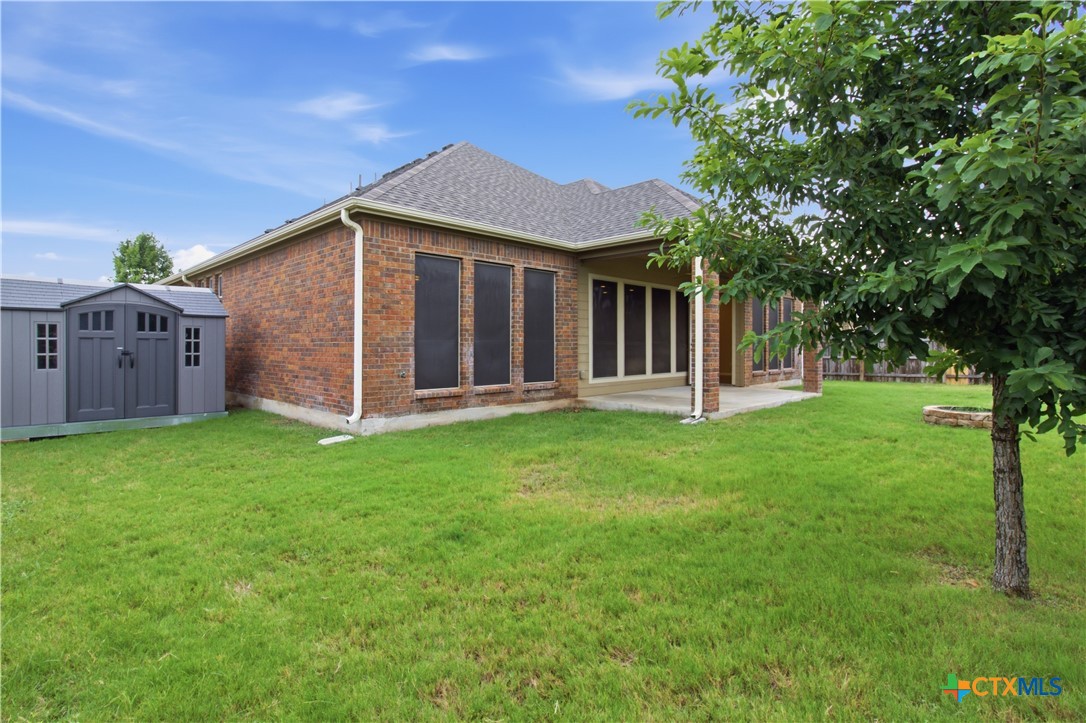 main property photo 31
