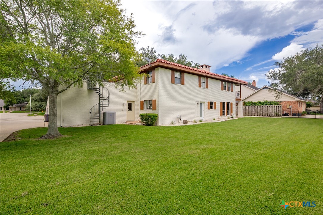 main property photo 29