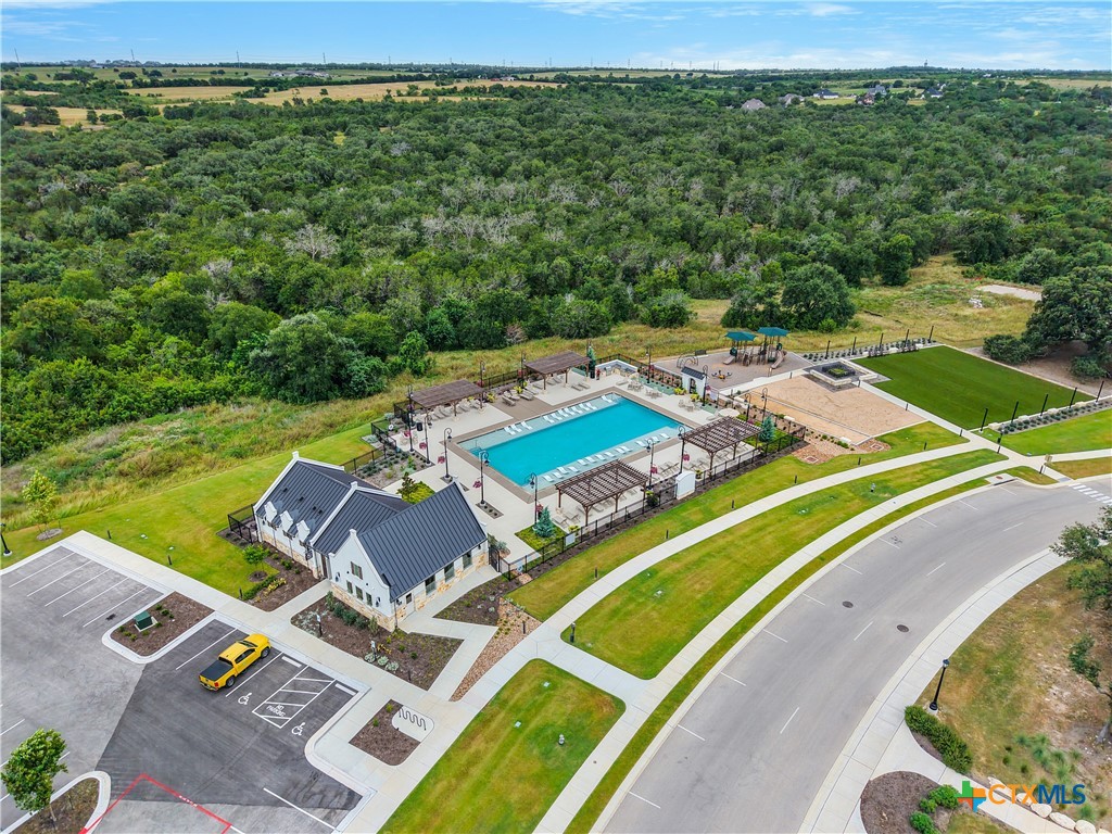 main property photo 35