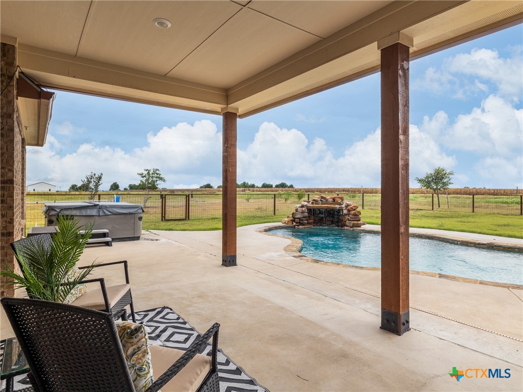 main property photo 28