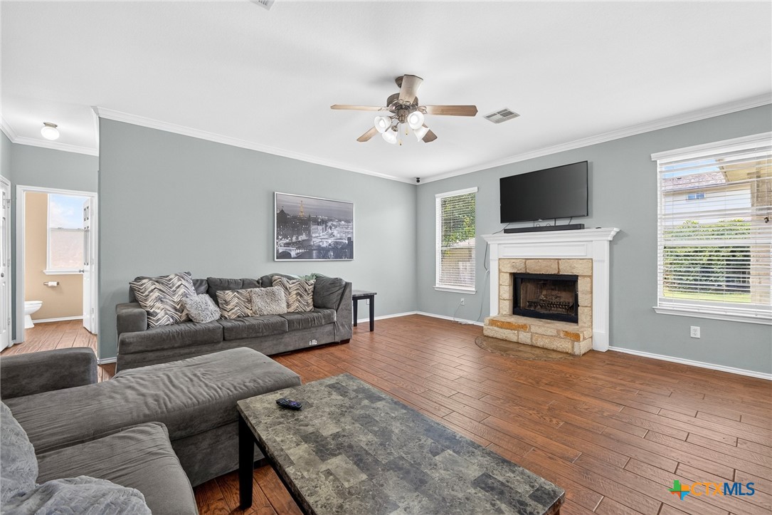 main property photo 5