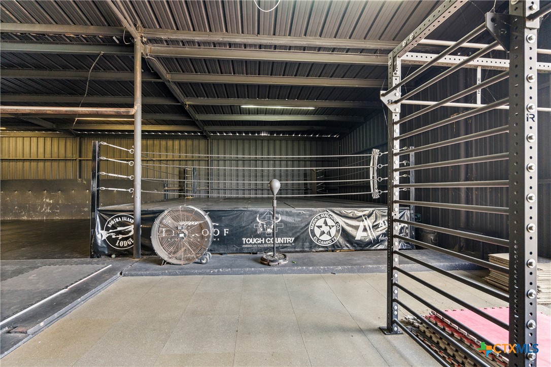main property photo 13