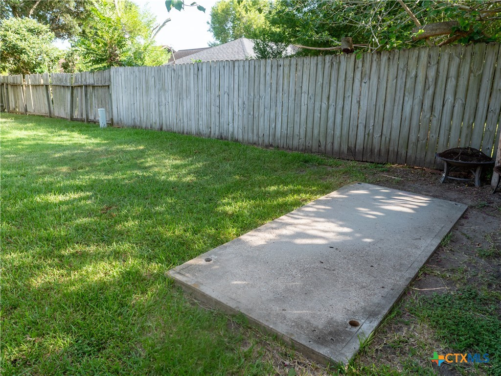 main property photo 28