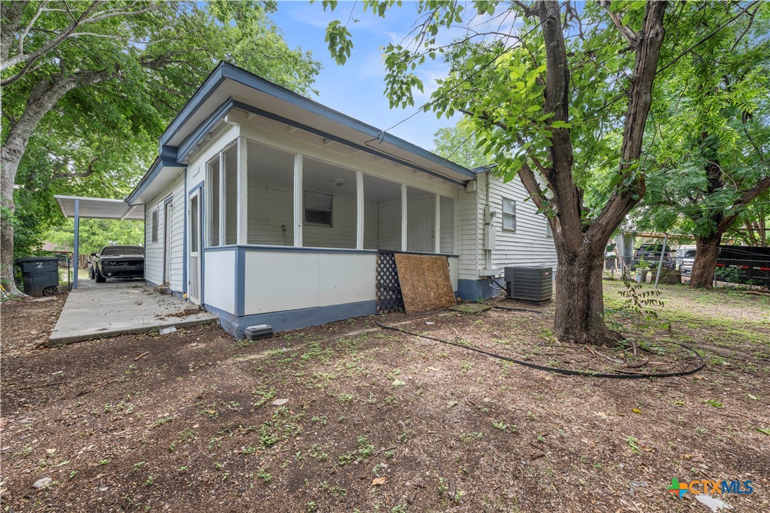 main property photo 16