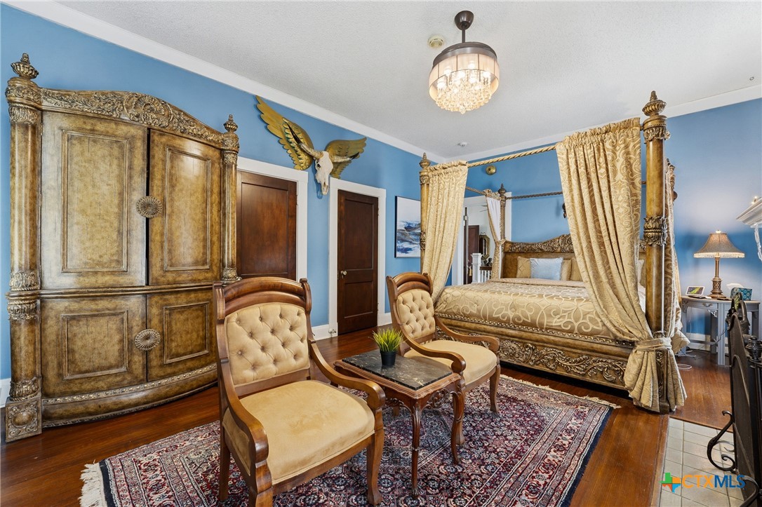 main property photo 21