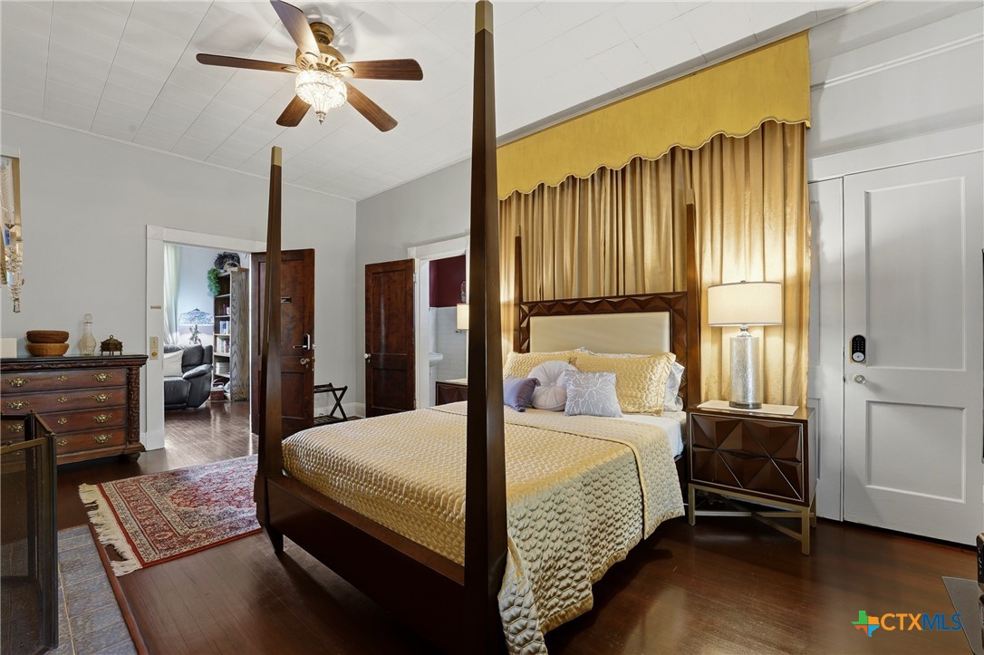 main property photo 29