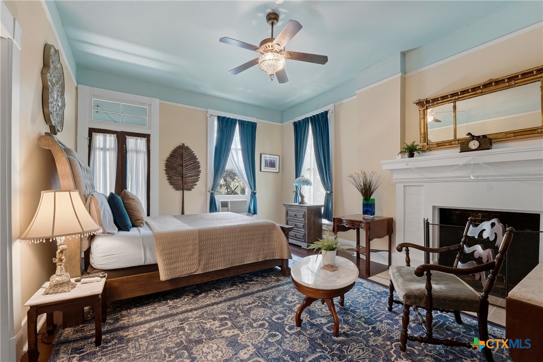main property photo 32