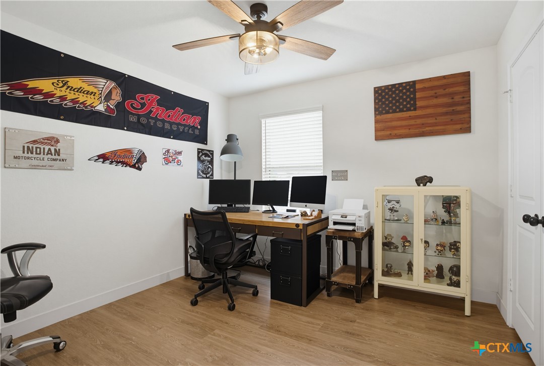 main property photo 30