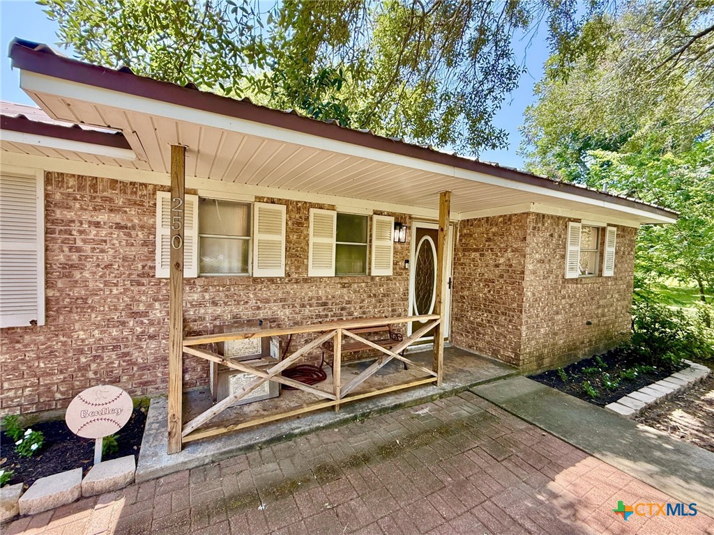 main property photo 3