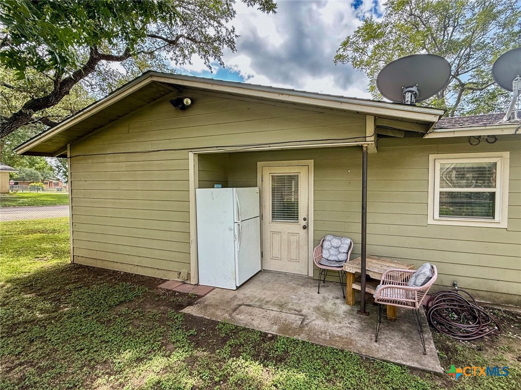 main property photo 36