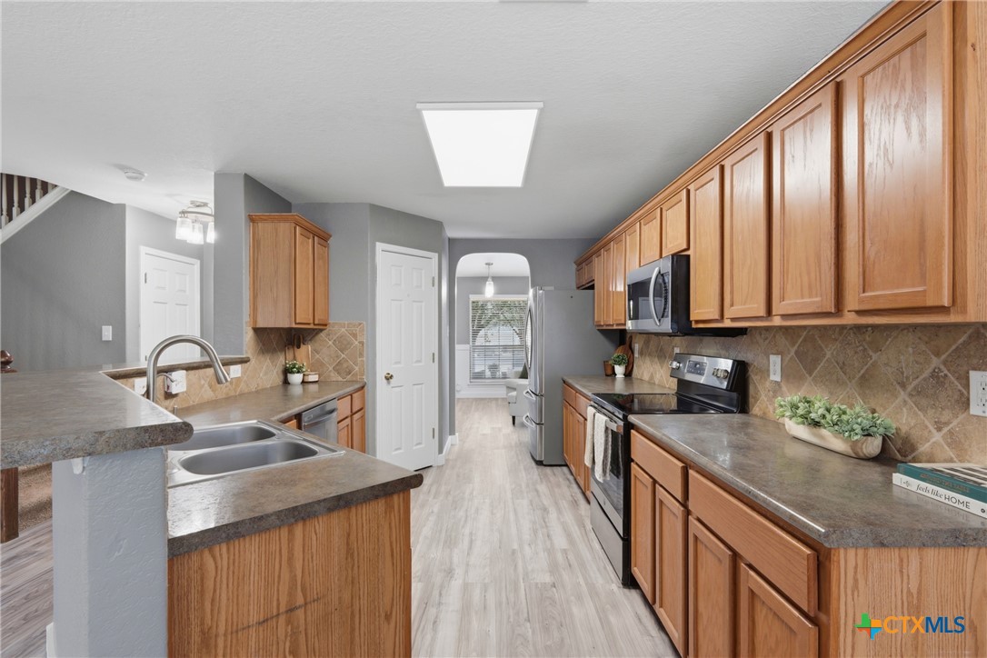 main property photo 11