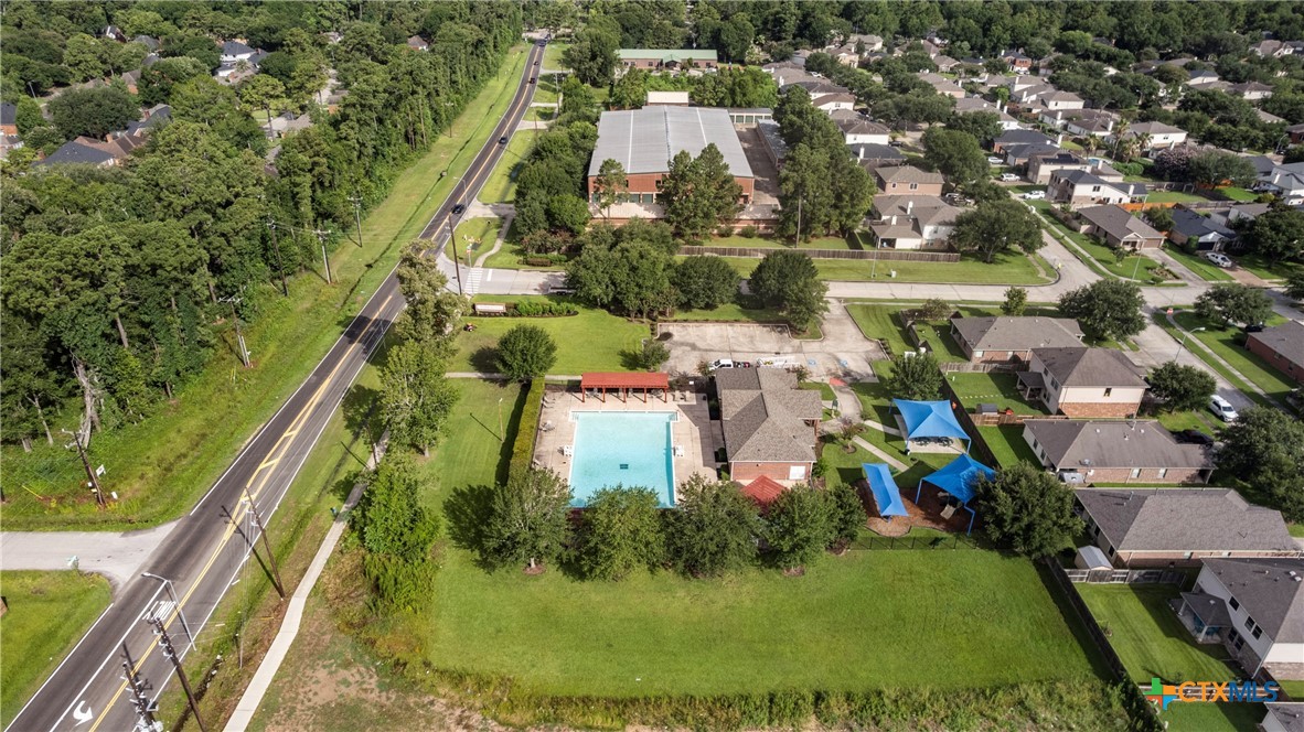 main property photo 37