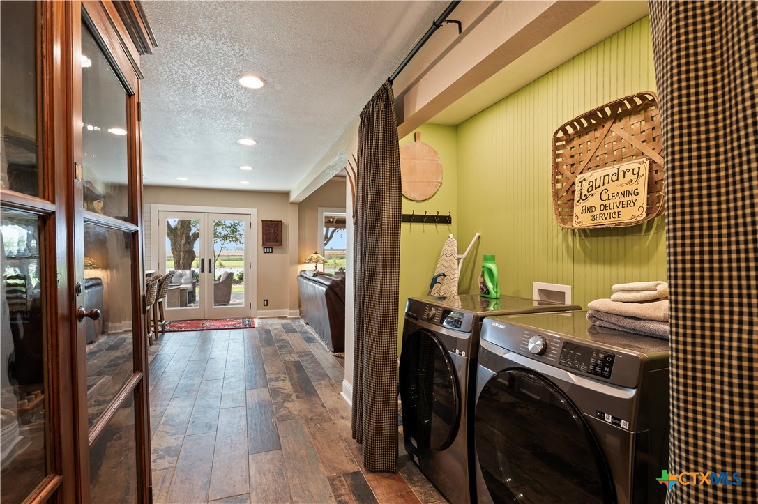 main property photo 10