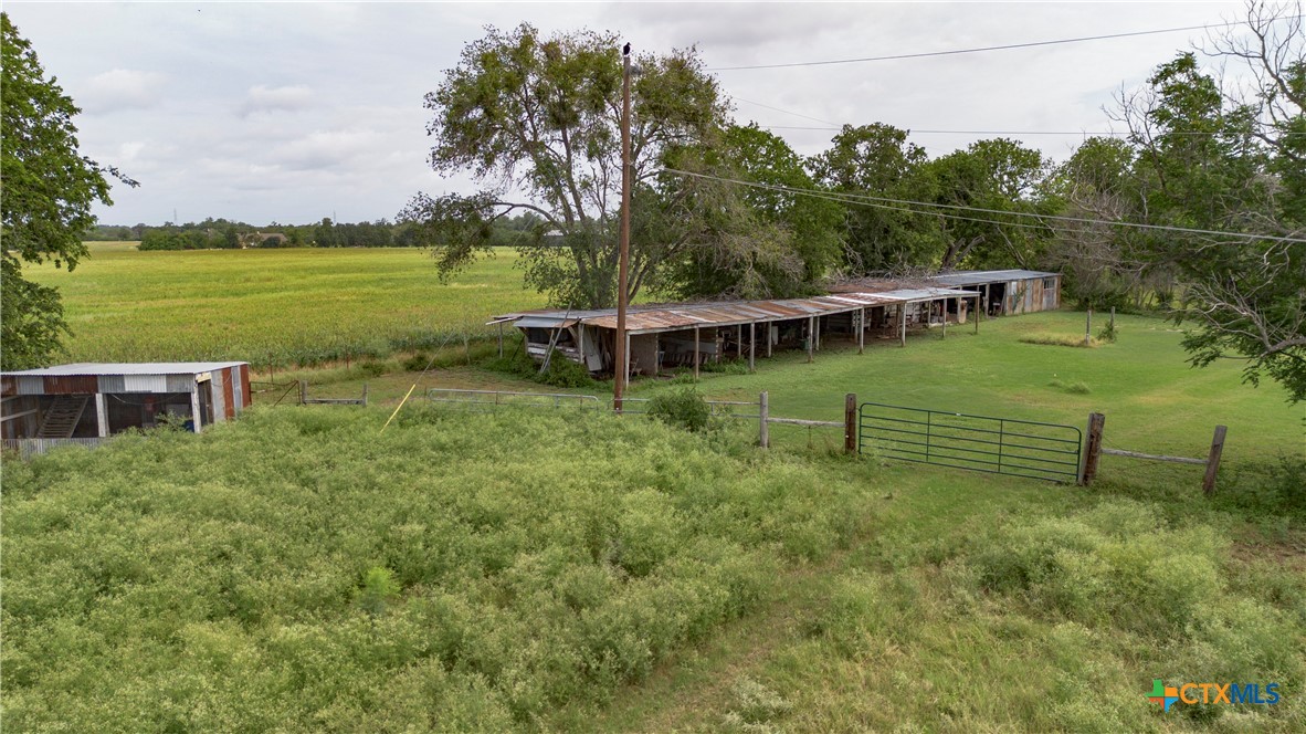 main property photo 19