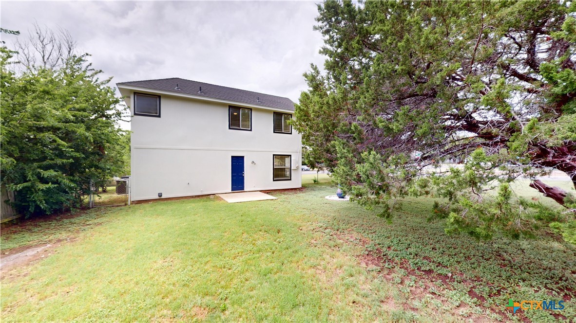 main property photo 23