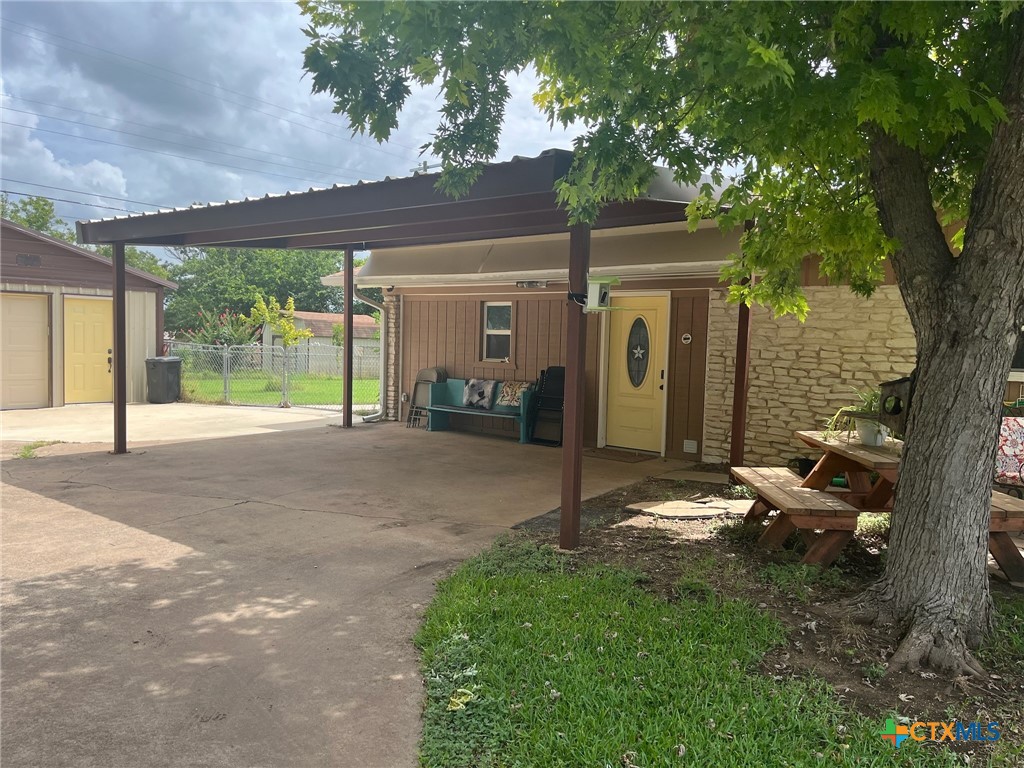 main property photo 27