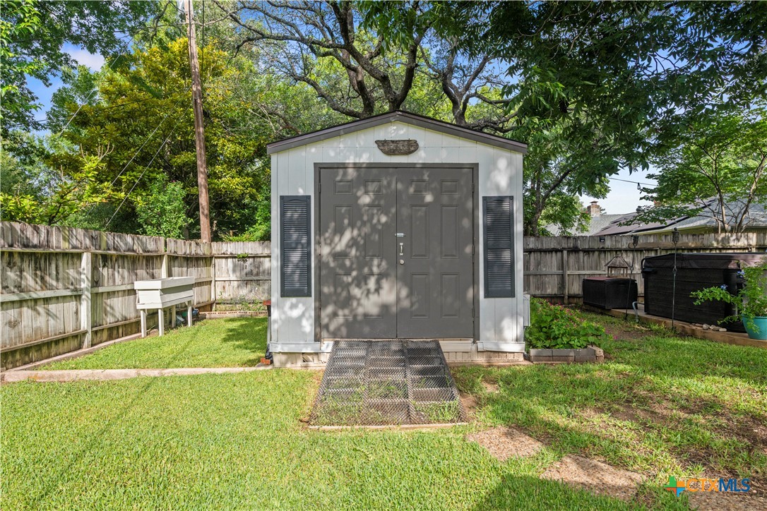 main property photo 36