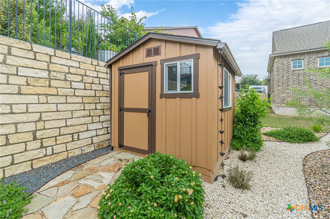 main property photo 37
