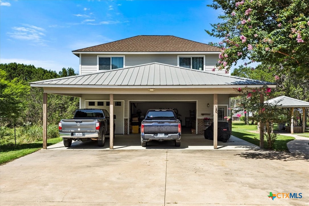 main property photo 31