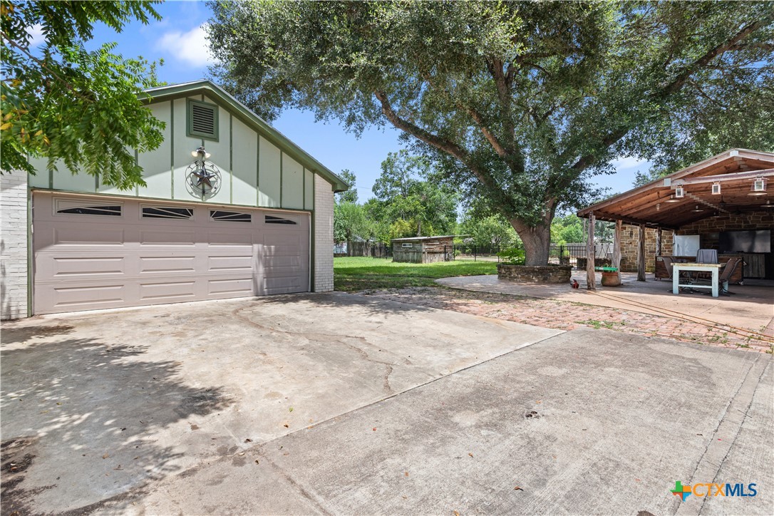 main property photo 26