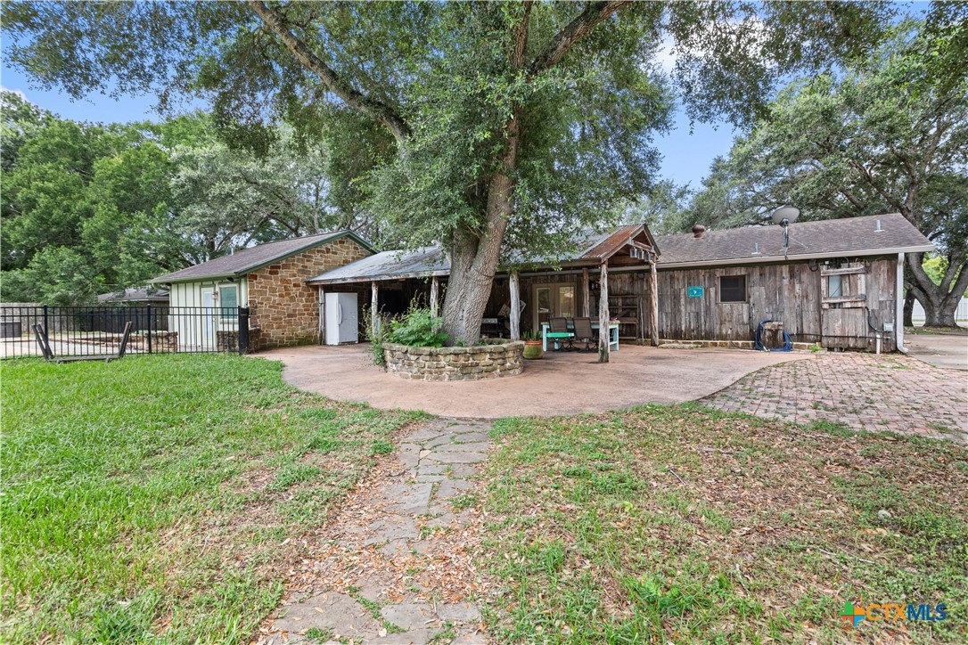main property photo 35