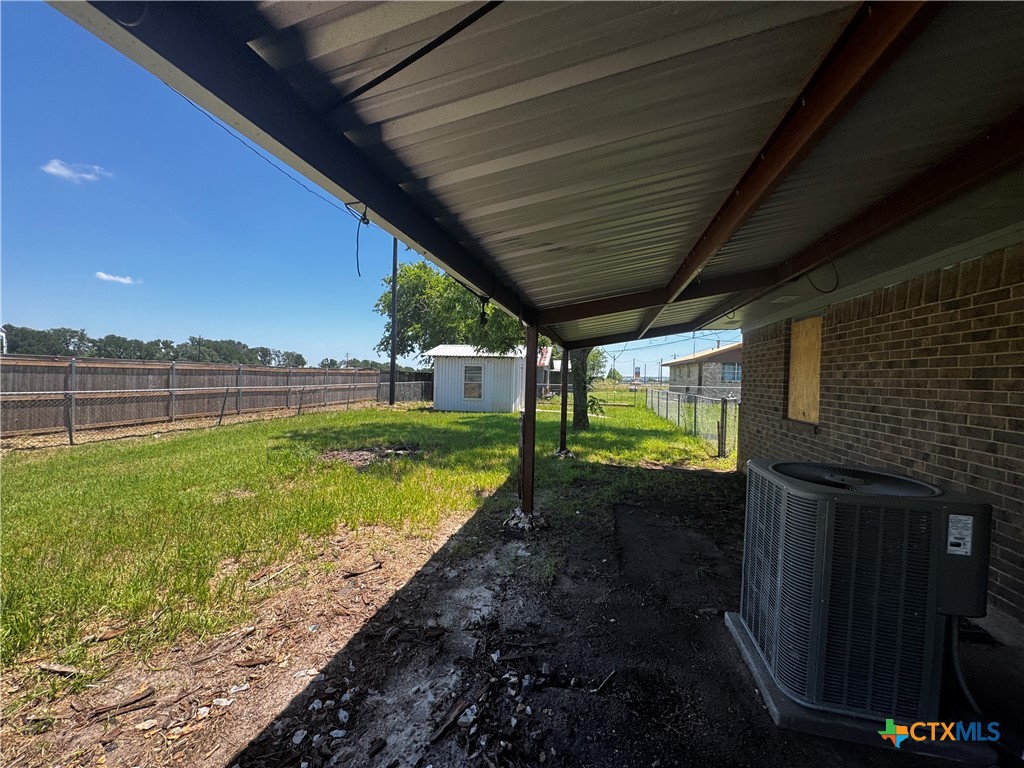 main property photo 28