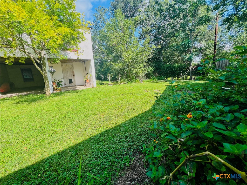 main property photo 32