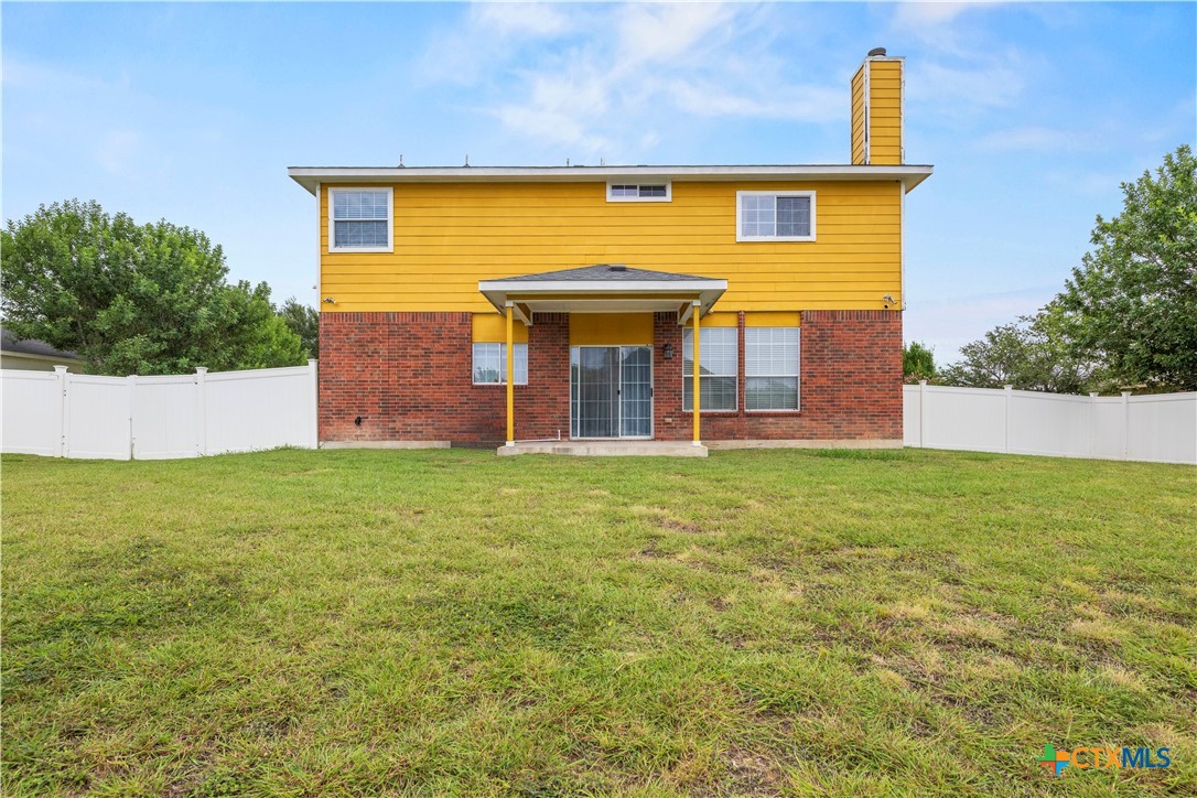 main property photo 28