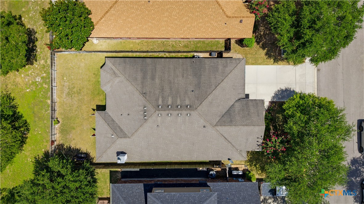 main property photo 29
