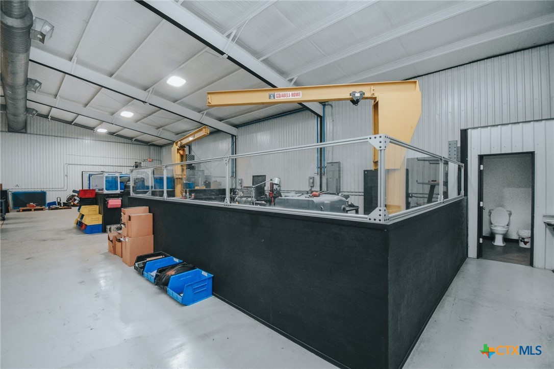 main property photo 38