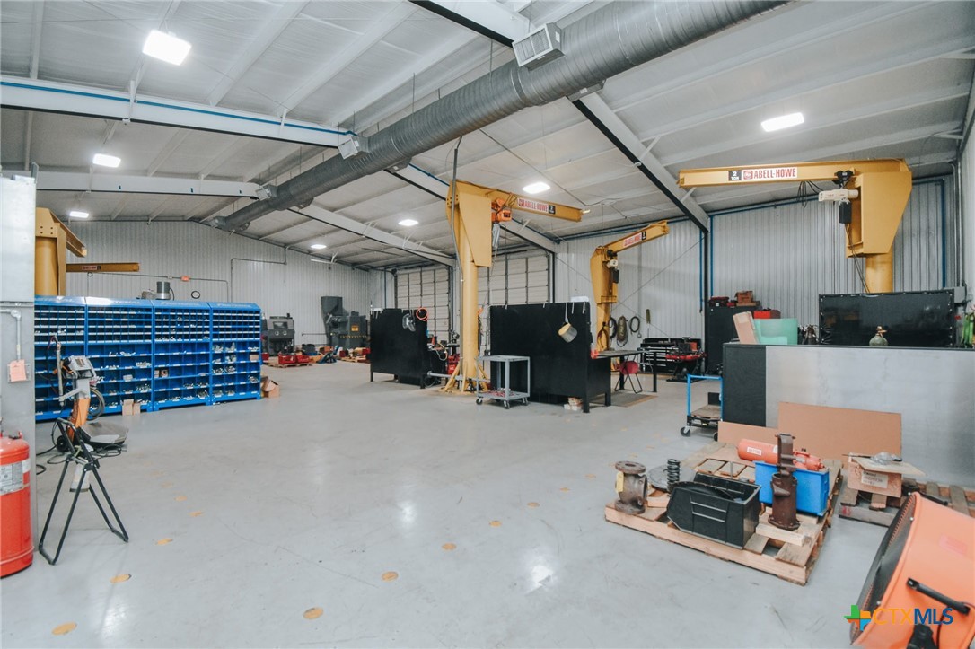 main property photo 41