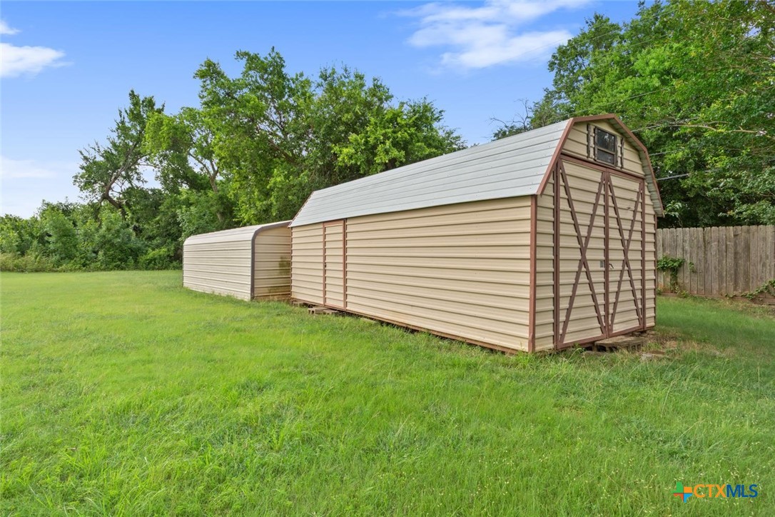 main property photo 45