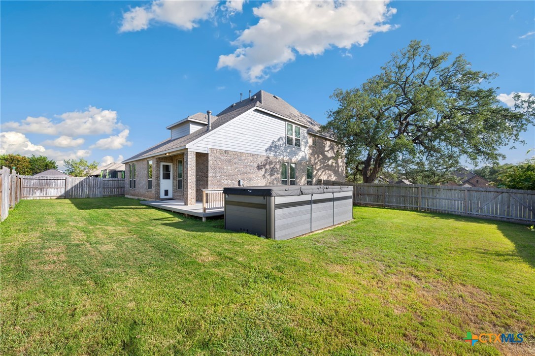 main property photo 41