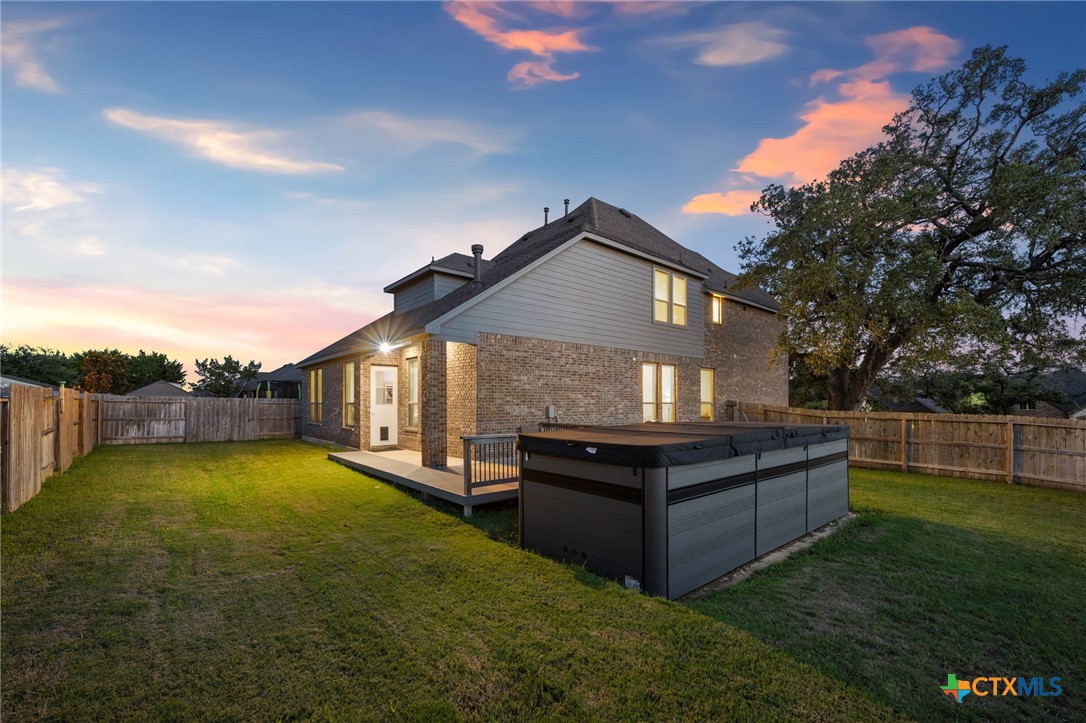 main property photo 6