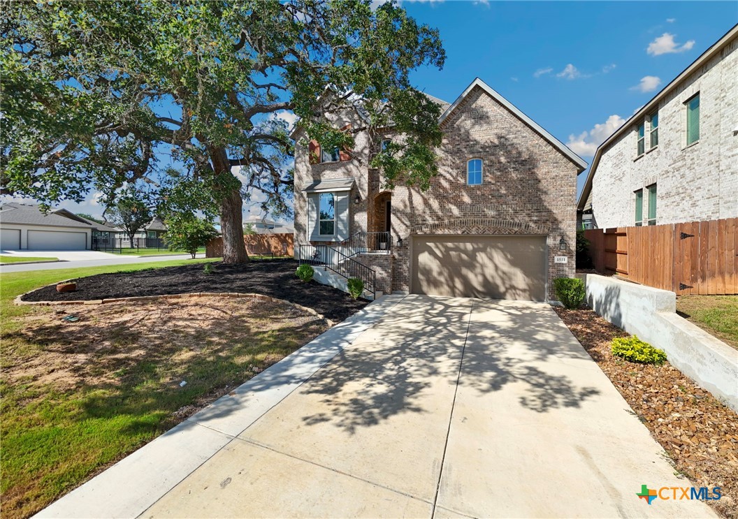 main property photo 8